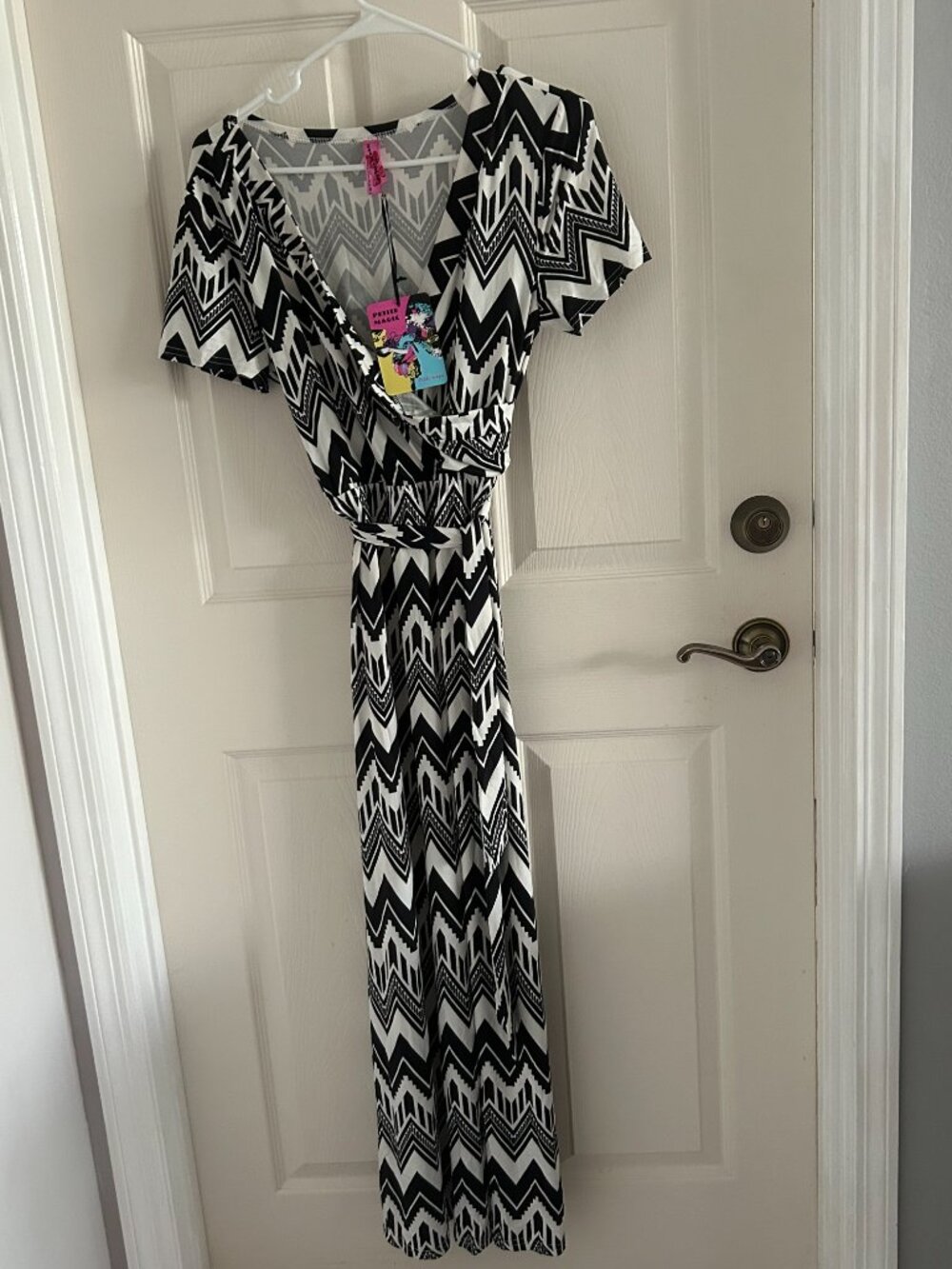 New with Tags; Petite Magic XL; Maxi Beach Dress; Stretch; Long Black and White